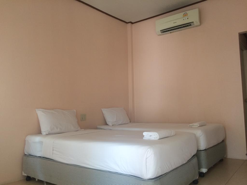 קאנום Phuphat Beach Resort מראה חיצוני תמונה